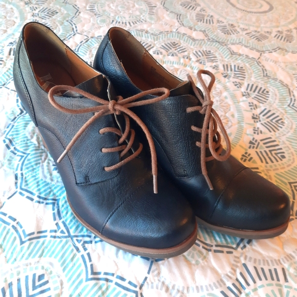 Kork-Ease Shoes - Korks by Kork-Ease Chianne Black Lace-up Heeled Booties Size 8